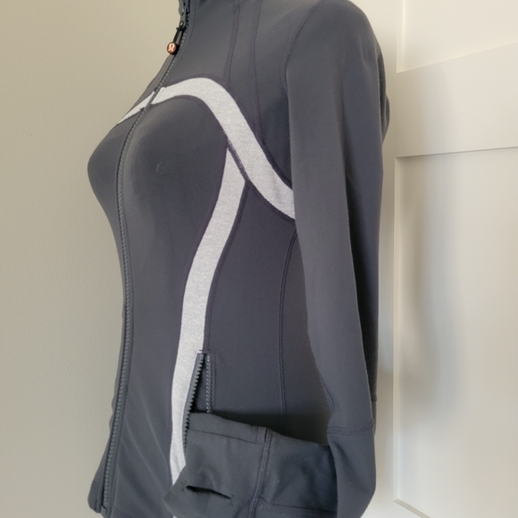 LULULEMON Define jacket, 4 (barely used) - Picture 3 of 8